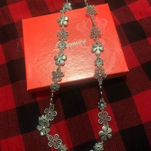 Premier designs mid length flower necklace